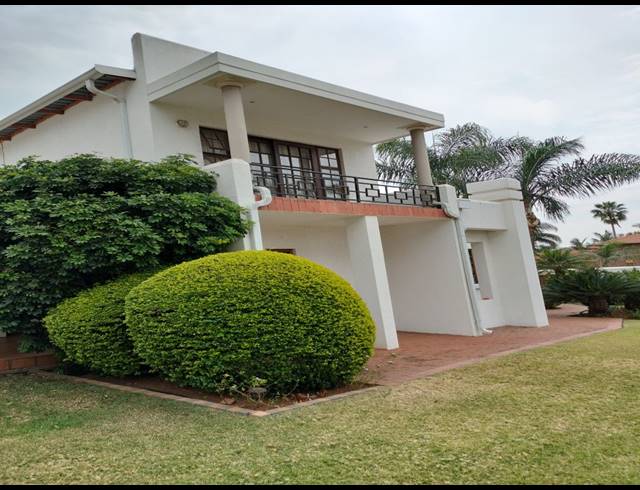 4 BEDROOM FREEHOLD FOR SALE IN MONTANA PARK